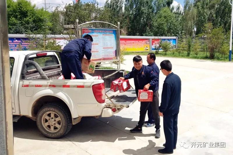 一家親│興海銅鑫慰問(wèn)部隊(duì)官兵，共話軍企團(tuán)結(jié)魚(yú)水情